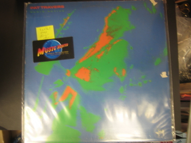 PAT TRAVERS - RADIOACTIVE - 1ST HOL PRESS EX+/EX- LP