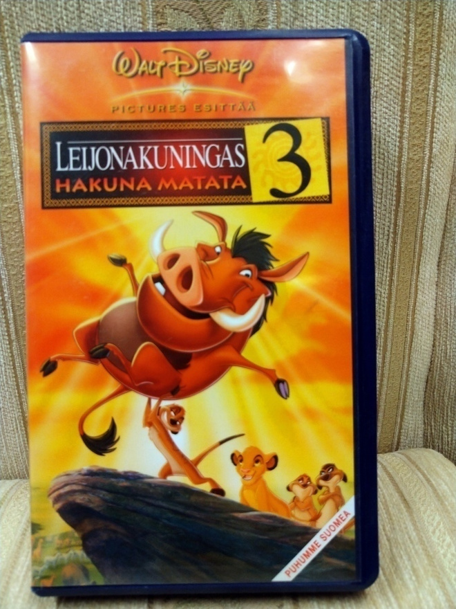 Leijonakuningas 3 Hakuna Matata VHS-kasetti