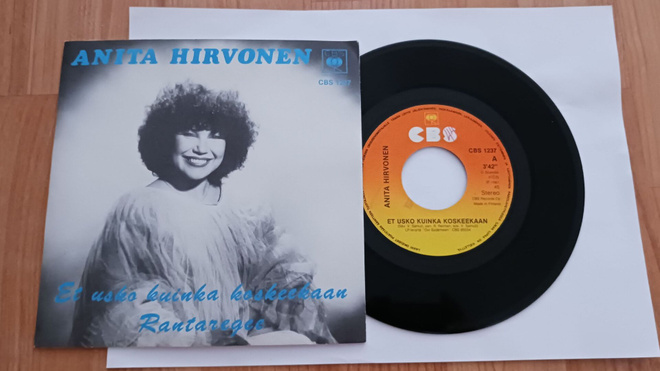 Anita Hirvonen – Et Usko Kuinka Koskeekaan 7" ps 1981 mint