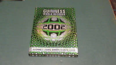 GUINNESS SUURI ENNÄTYSKIRJA 2002