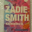 Zadie Smith • Kauneudesta - pikkukuva 1