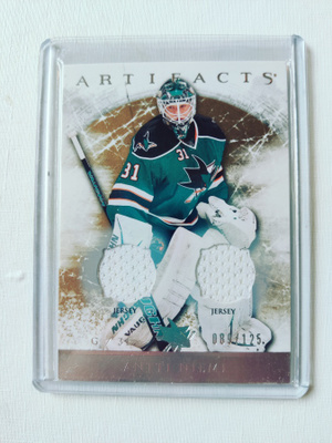 Antti Niemi - 12-13 Artifacts Jersey /125