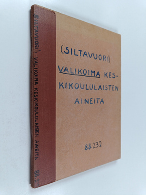 Valikoima keskikoululaisten aineita