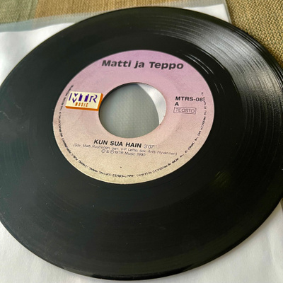 MATTI ja TEPPO: Kun sua hain * Kivikylän tarina * FIN 1990