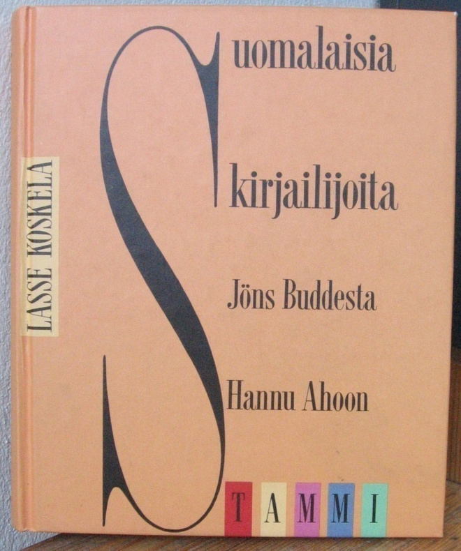 Lasse Koskela: Suomalaisia kirjailijoita, Tammi 1990. 531 s.