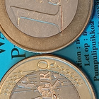 Suomi 1€ 2001 pieniä valu vikoja - pikkukuva 1