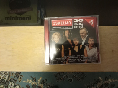 CD levy Iskelmä radio 20 radiohittiä 5