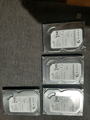 Kovalevy 4kpl 500GB seagate