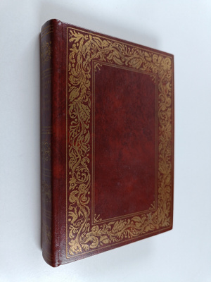 Alexandre Dumas : Kolme muskettisoturia : aseisiin kaikki...