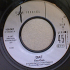 DAF  ::  THE GUN / PROGRAM IT  ::  VINYYLI 7"   1987 - pikkukuva 3