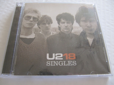 U2 18 Singles UUSI CD Bono
