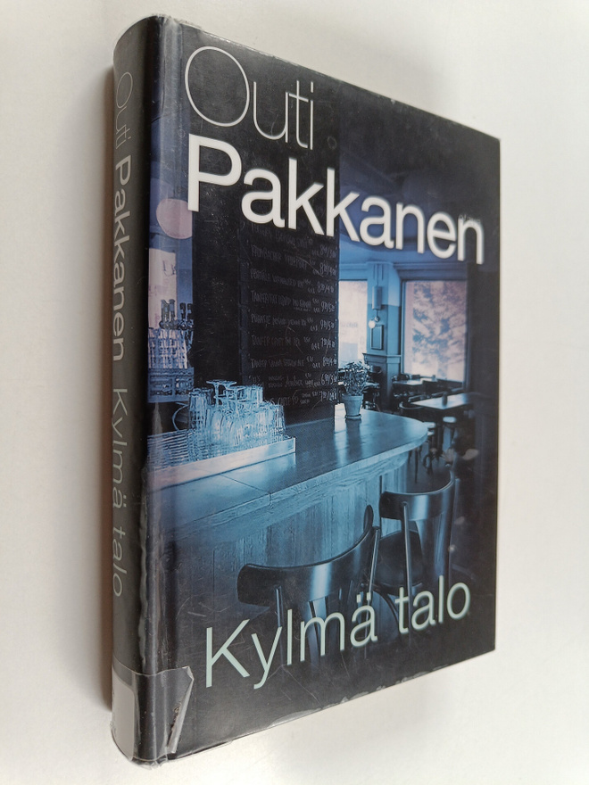 Outi Pakkanen : Kylmä talo