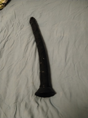 Pitkä dildo