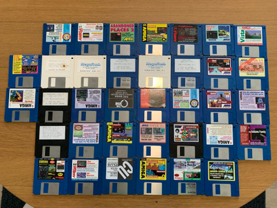 Amiga-lehtidiskettejä 36 kpl – 3,5" levykkeitä