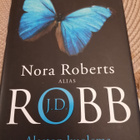 Alaston kuolema Nora Roberts - pikkukuva 1