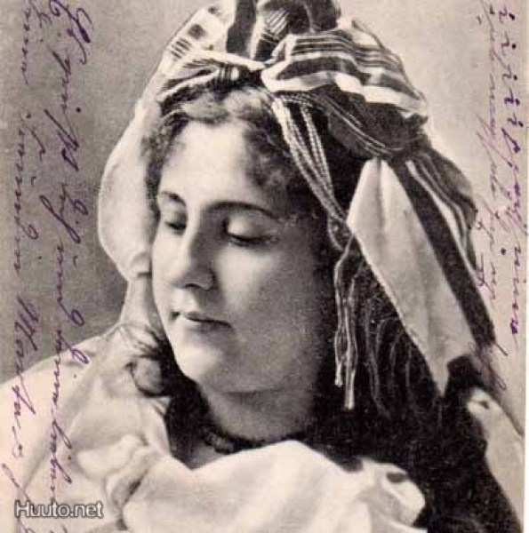 NAINEN / Edwardiaanisen ajan nuori nainen. 1900-l.