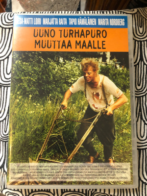 Uuno Turhapuro muuttaa maalle. 1986.