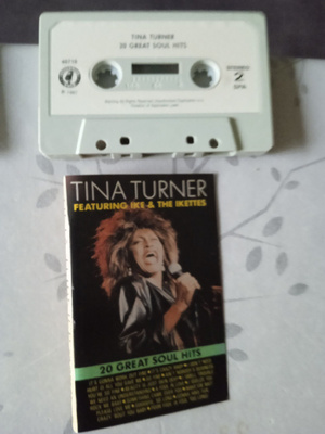 C- KASETTI: TINA TURNER : 20 GREAT SOUL HITS