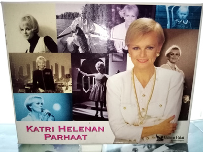 2 C-KASETTI KATRI HELENAN PARHAAT ( SIS POSTIKULU)