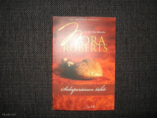 Nora Roberts*Salaperäinen tähti v.2008 pokkari