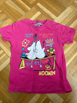 Muumi pinkki  t-paita koko 86/90