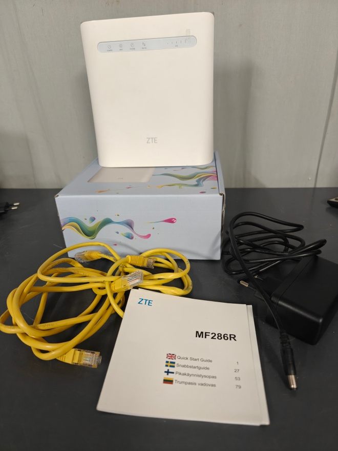 Reititin ZTE MF286R