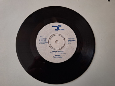ROBIN Sinkku LAULU SULLE ( LJA 002 )