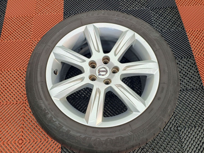 Volvo alkuperäiset 17" alumiinivanteet + Michelin/Goodyear