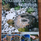 MOSAIIKKITÖITÄ KOTIIN JA PUUTARHAAN - pikkukuva 1