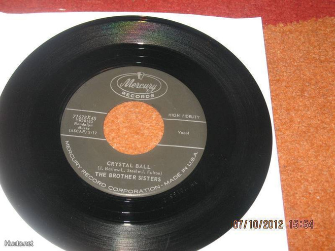 7" the BROTHER SISTERS - crystal ball - single 1960 pop EX