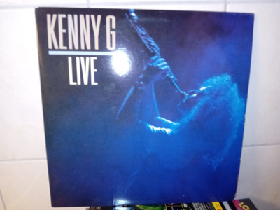 2LP KENNY G : LIVE ( SIS POSTIKULU )