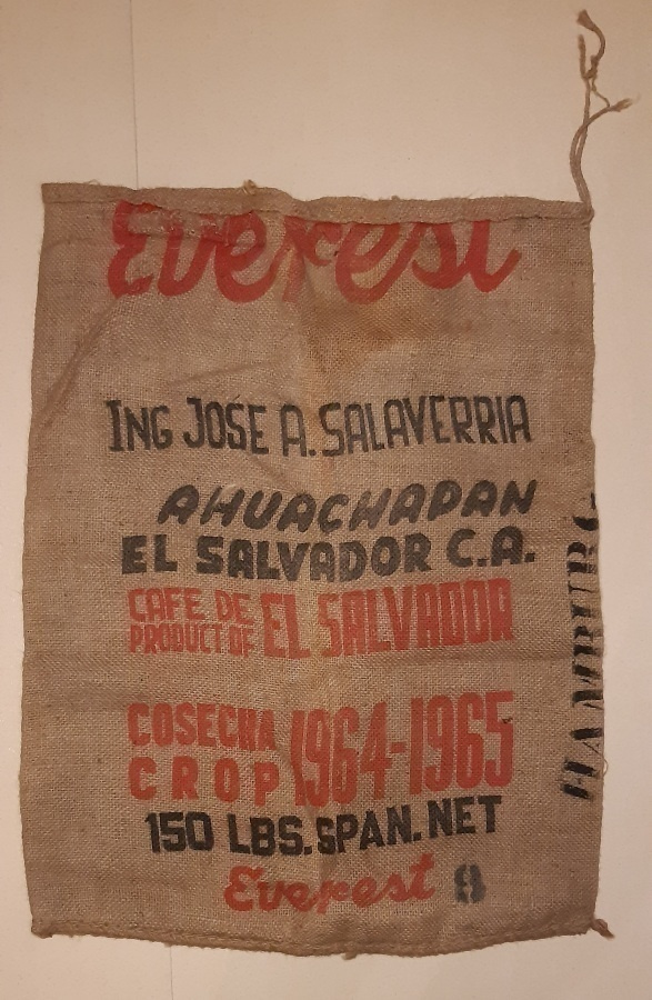 Kahvi,   Cafe EL Salvador, 1964-65, + muu, 2 säkkiä.