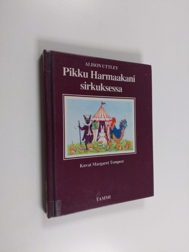 Alison Uttley : Pikku Harmaakani sirkuksessa