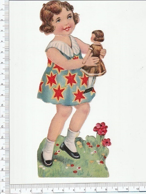 * tyttö ja nukke , iso ja vanha kuva, 16,5 x 7 cm *