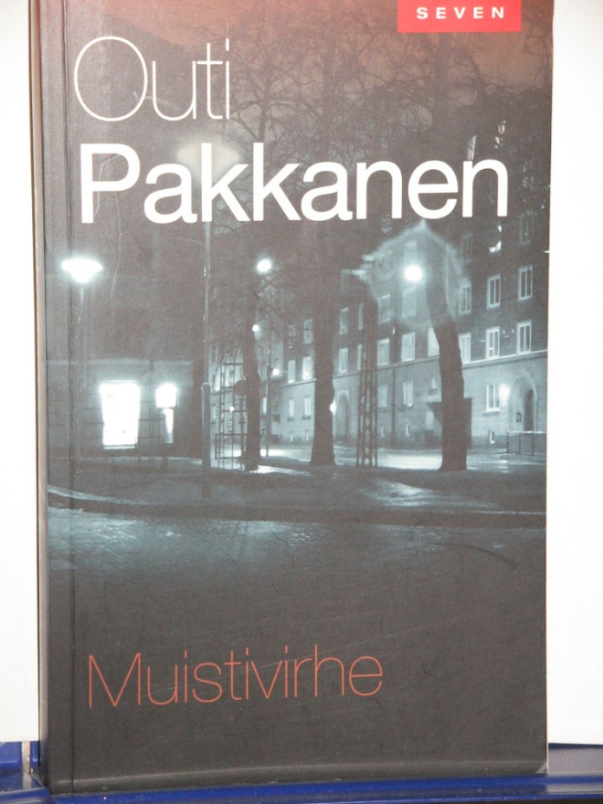 Outi Pakkanen : Muistivirhe