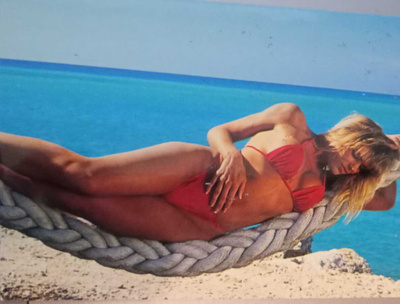 Swimwear illustrated keräilykortti