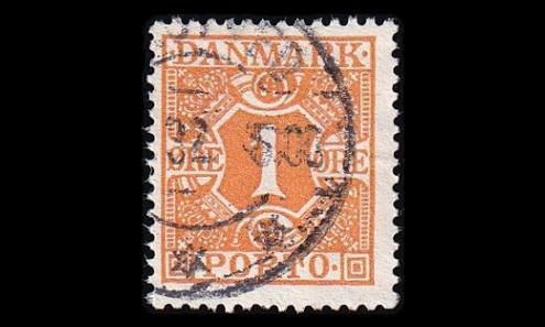 Tanska PORTO_9 o 1 öre tasainen tausta (1921)