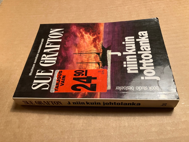 SUE GRAFTON J NIINKUIN JOHTOLANKA HYVÄ