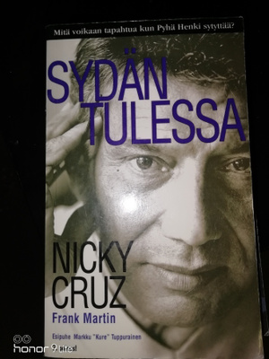 Nicky Cruz Sydän tulessa