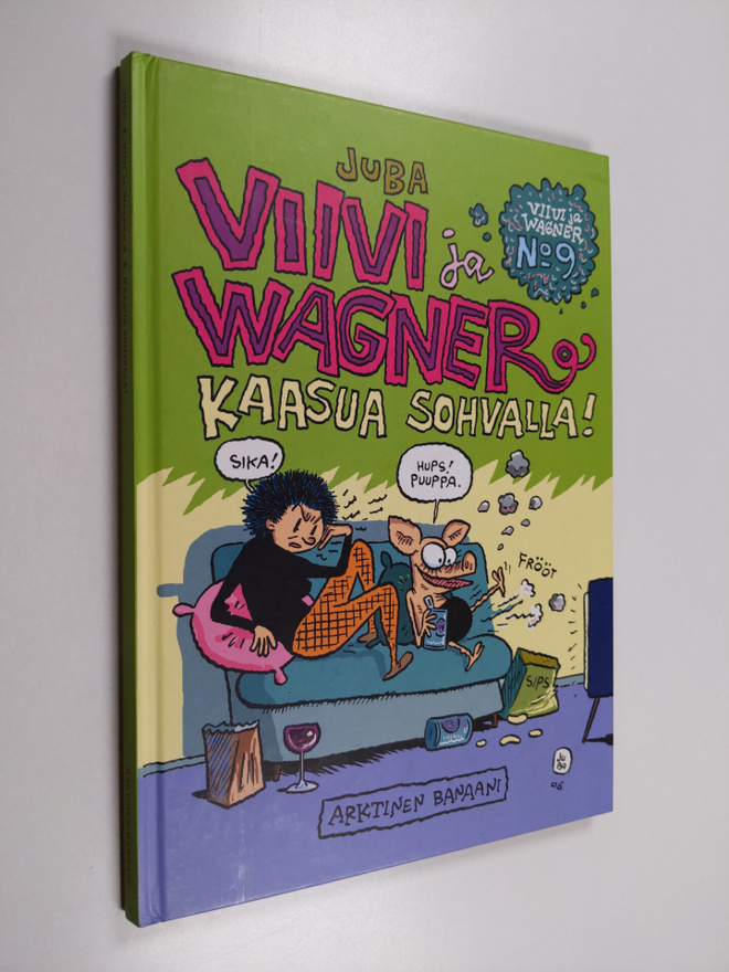 Juba : Kaasua sohvalla! (signeerattu, tekijän omiste)