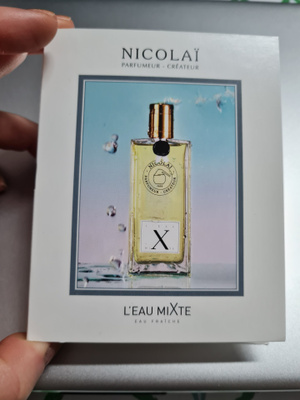 Hajuvesinäyte Nicolai Parfumeur Createur L'Eau Mixte