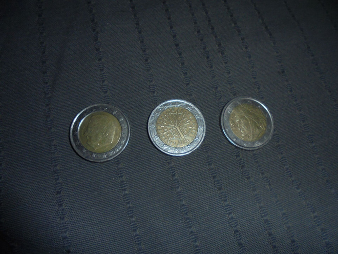 2€  juhlakolikot 3 kpl