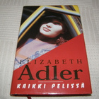 Elizabeth Adler Kaikki pelissä  -sid - pikkukuva 1