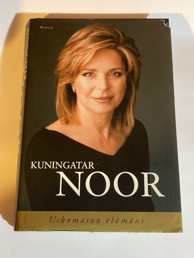 Kuningatar Noor : Uskomaton elämäni