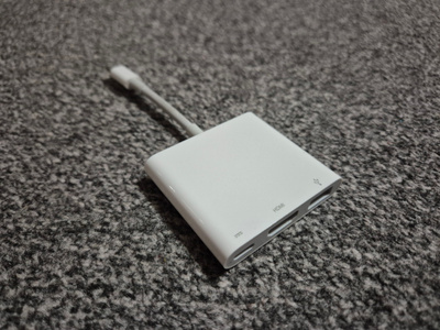Apple USB-C Digital AV Multiport -sovitin A1621