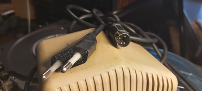 Commodore 64:n Virtalähde. Testattu !!
