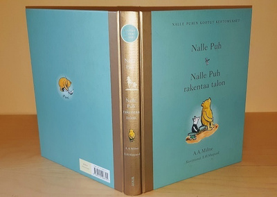 Milne : Nalle Puh/Nalle Puh rakentaa talon