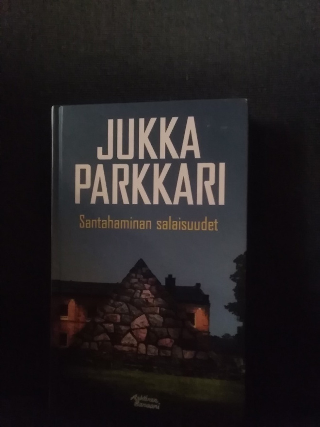 Jukka Parkkari: Santahaminan salaisuudet