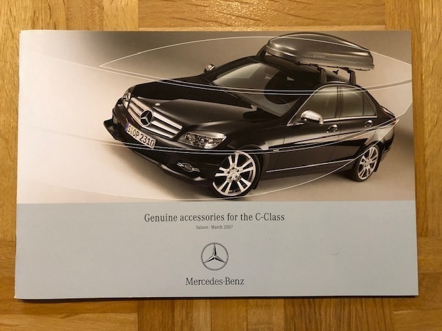 Esite Mercedes-Benz C-luokka W204 varusteet, 2007
