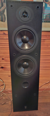 Yamaha NS-50F lattiakaiutinpari